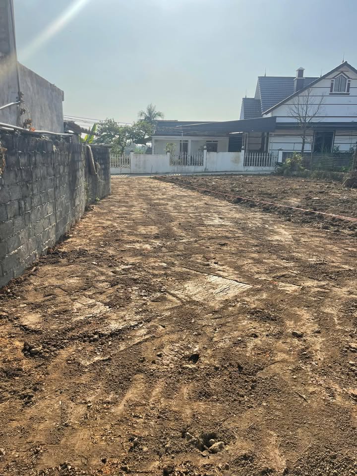 Đất nền 2 mặt tiền tại Huống Thượng 100m² giá 800 triệu - Cơ hội đầu tư hiếm có!