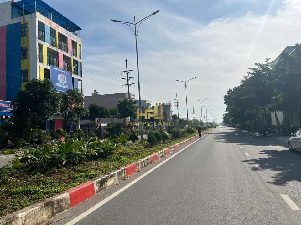 Đất mặt đường đôi Triệu Việt Vương Bích Đào 80m² giá 5 tỷ - Đối diện trường mầm non quốc tế Einstein!