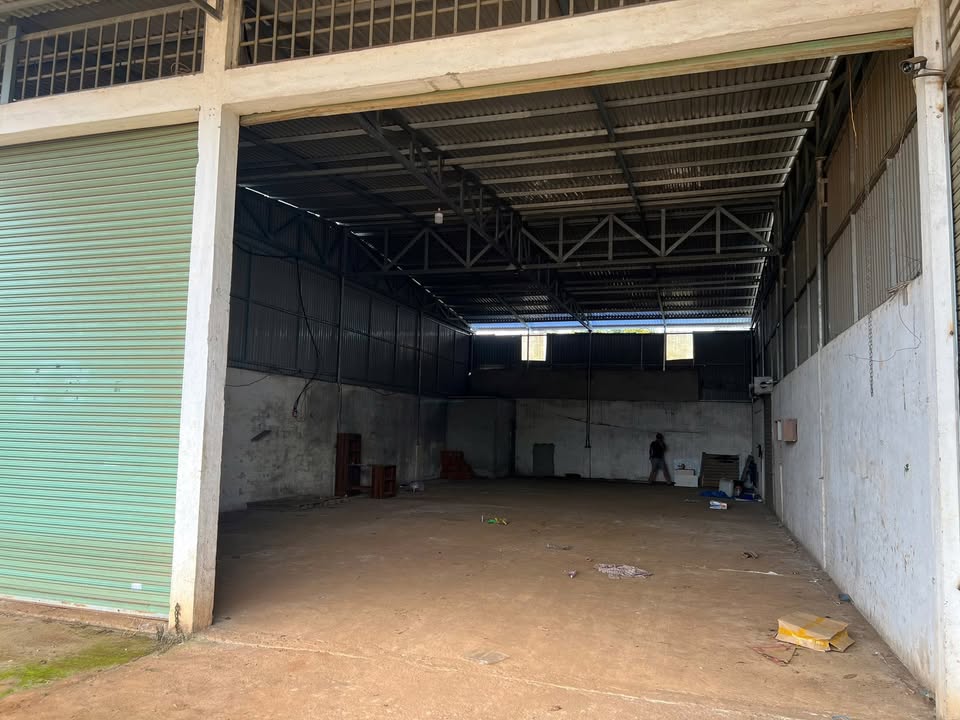 Cho thuê kho mặt tiền Quốc lộ 14 Nhân Cơ 200m² - Phù hợp làm xưởng hoặc văn phòng!