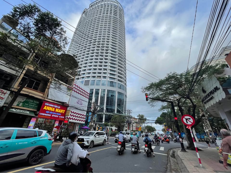 Đất mặt tiền Nguyễn Thị Minh Khai Nha Trang 292m² giá 94 tỷ - Cơ hội đầu tư sinh lời lớn!