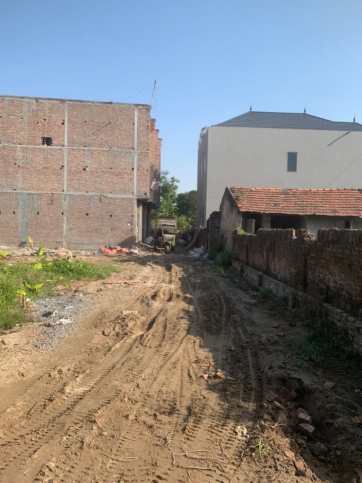 Nhà 3 tầng tại Cẩm Sơn - Mỹ Hào 40m² giá 1.7 tỷ - Đầu tư sinh lời ngay!