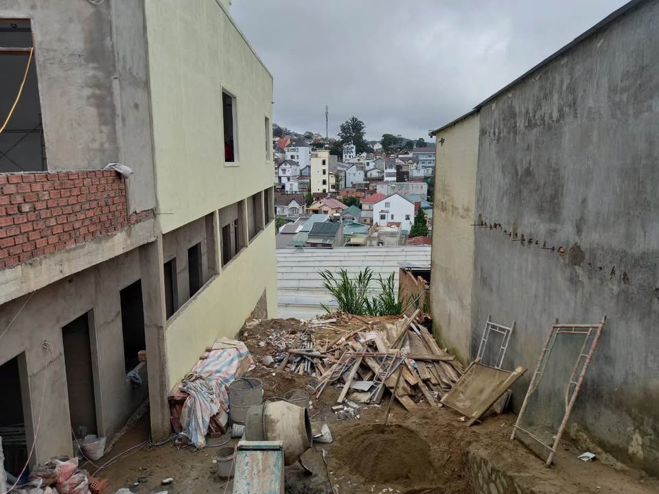 Đất Hẻm Nhỏ Pasteur Đà Lạt 130m² giá 3.5 tỷ - Sổ riêng, đầu tư sinh lời!