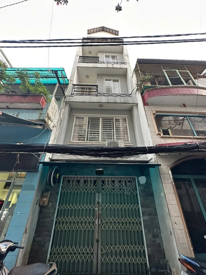 Nhà phố Quận 10 hẻm xe hơi 130m² giá 8.35 tỷ - Đầu tư sinh lời!