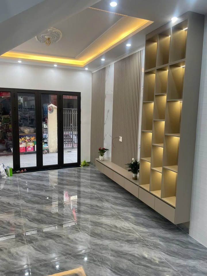 Nhà 2 tầng Đằng Hải 40m² giá 3.45 tỷ - Mặt ngõ kinh doanh sầm uất!