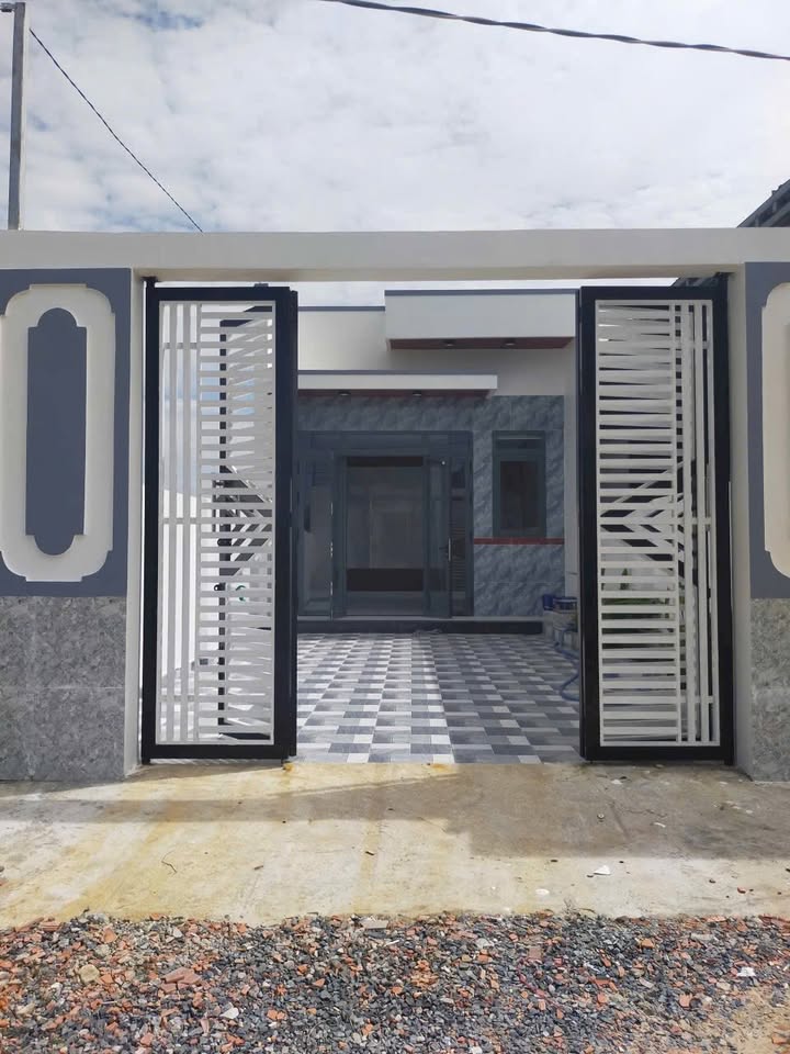 Nhà cấp 4 132m² tại Mỹ Hạnh Nam, giá chỉ 1.75 tỷ - Cần bán gấp!