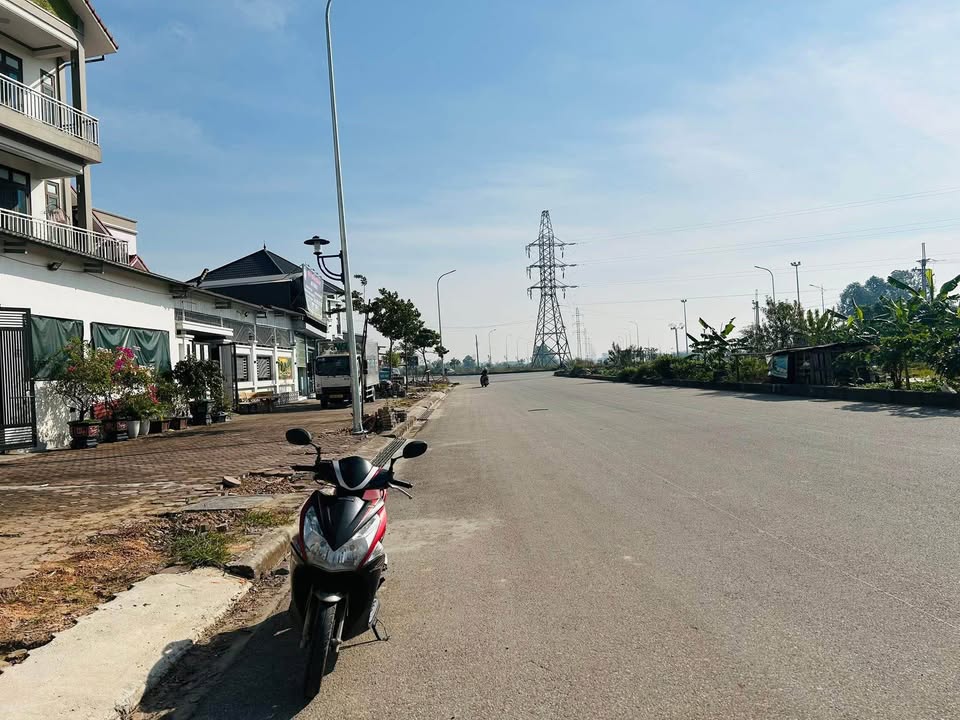 Đất nền đường Võ Nguyên Giáp, Sóc Sơn 88,5m² giá 3 tỷ - Vị trí đắc địa, thuận tiện kinh doanh!