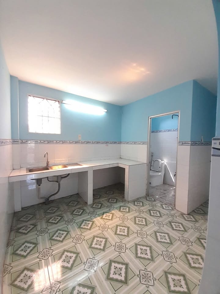 Nhà phố Trần Quốc Toản, Dĩ An 57m² chỉ 2.85 tỷ - Giá tốt hiếm có!