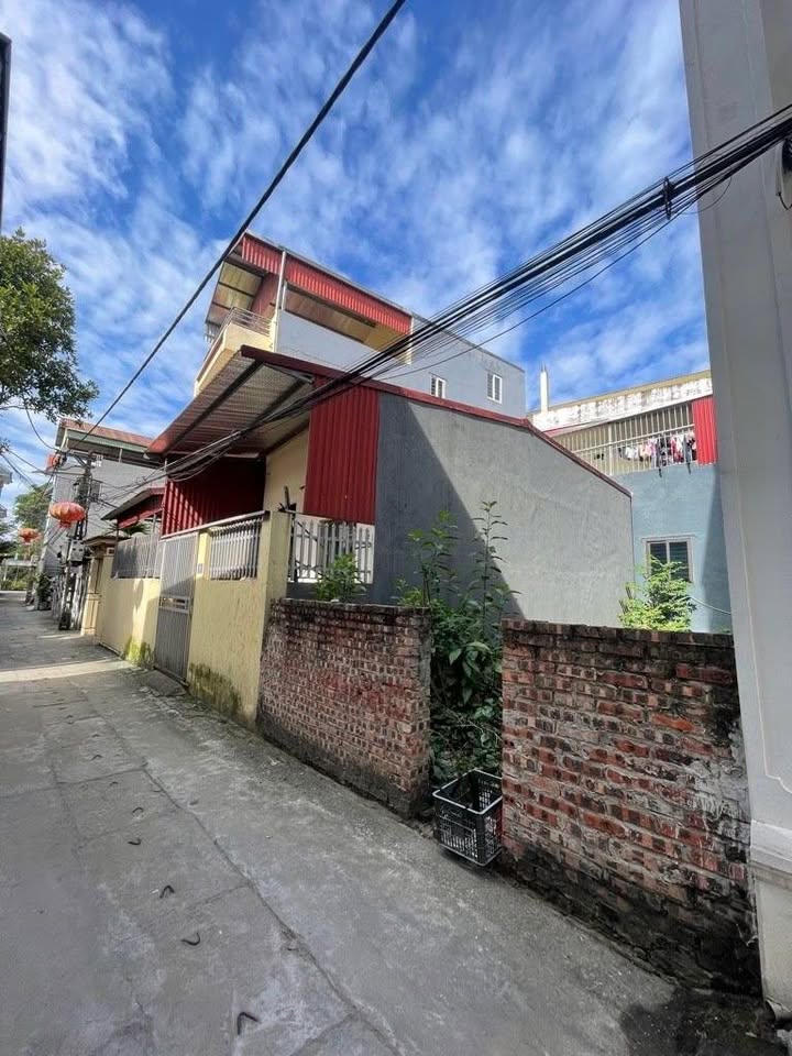 Đất 40m² tại phường Bồ Đề, Long Biên chỉ 5 tỷ - Sẵn sàng xây dựng ngay!