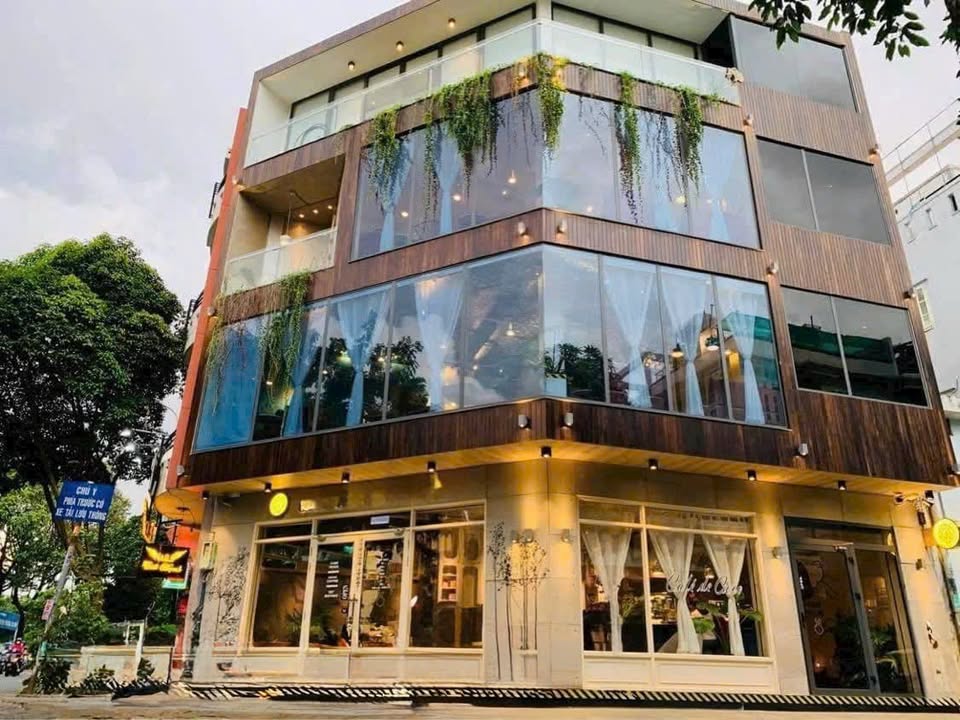 Front House cho thuê tại đường Hoa Phú Nhuận 75m² - Mặt tiền ấn tượng, vị trí đắc địa!