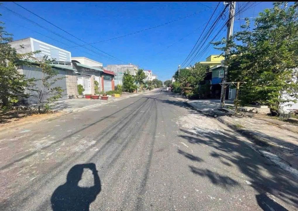 Nhà mặt tiền Trần Thủ Độ, Phú Tài, 100m² giá 1.89 tỷ - Vị trí thuận lợi cho kinh doanh!