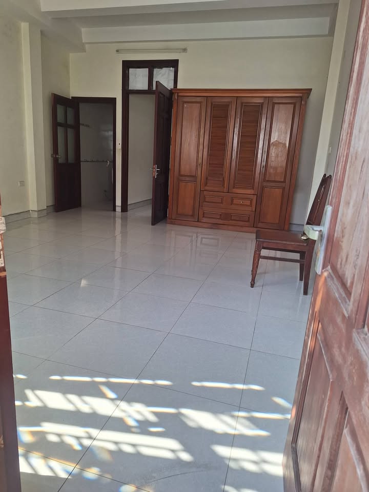 Phòng cho thuê 26m² tại đường Cổ Điển A, Tứ Hiệp - Giá chỉ 2.5 triệu/tháng!