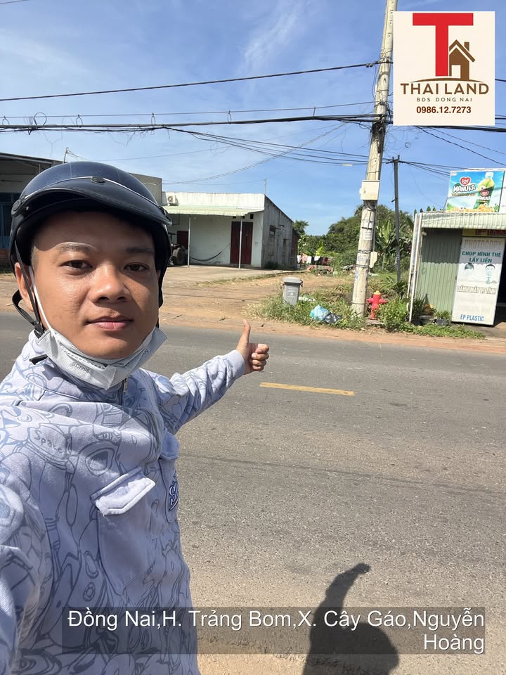 Bán gấp FrontHouse mặt tiền Nguyễn Hoàng 245m² - Kinh doanh đa ngành nghề chỉ 3 tỷ!