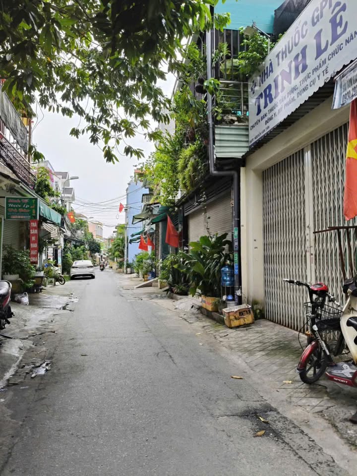 Bán nhà Lĩnh Nam, Hoàng Mai 38m² giá 6 tỷ - Mặt tiền khủng, sẵn sàng ở ngay!