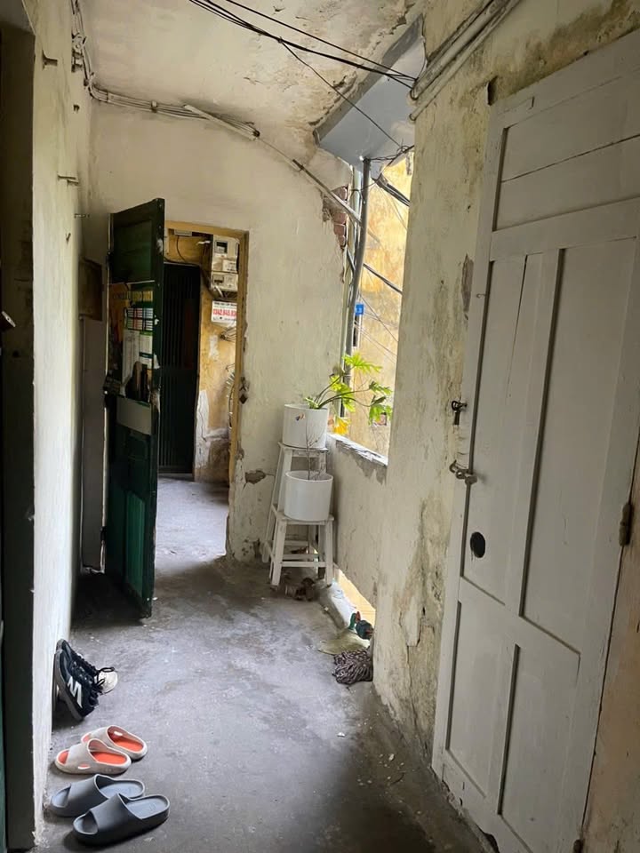 Căn hộ chung cư Kim Liên Đống Đa 16m² giá 3.15 tỷ - Chính chủ sổ đỏ