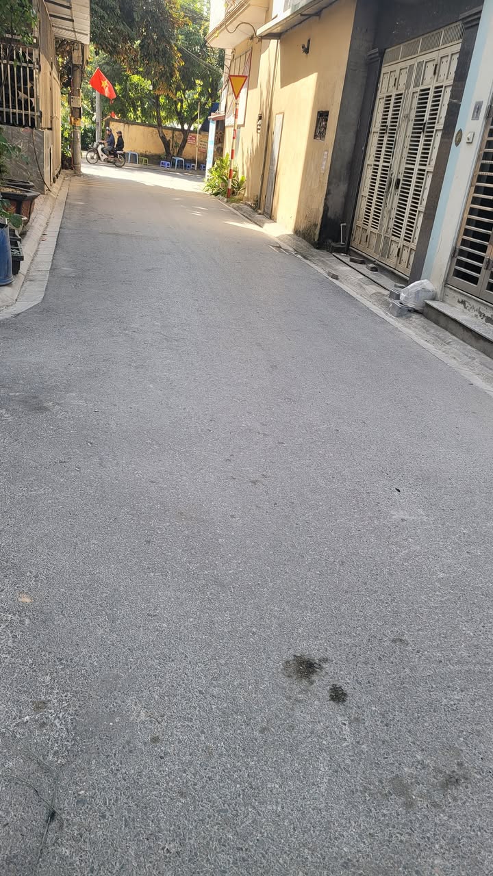 Đất thổ cư thôn Nhuế Đông Anh 46.6m² giá 5 tỷ - Lô góc view hồ thoáng mát!