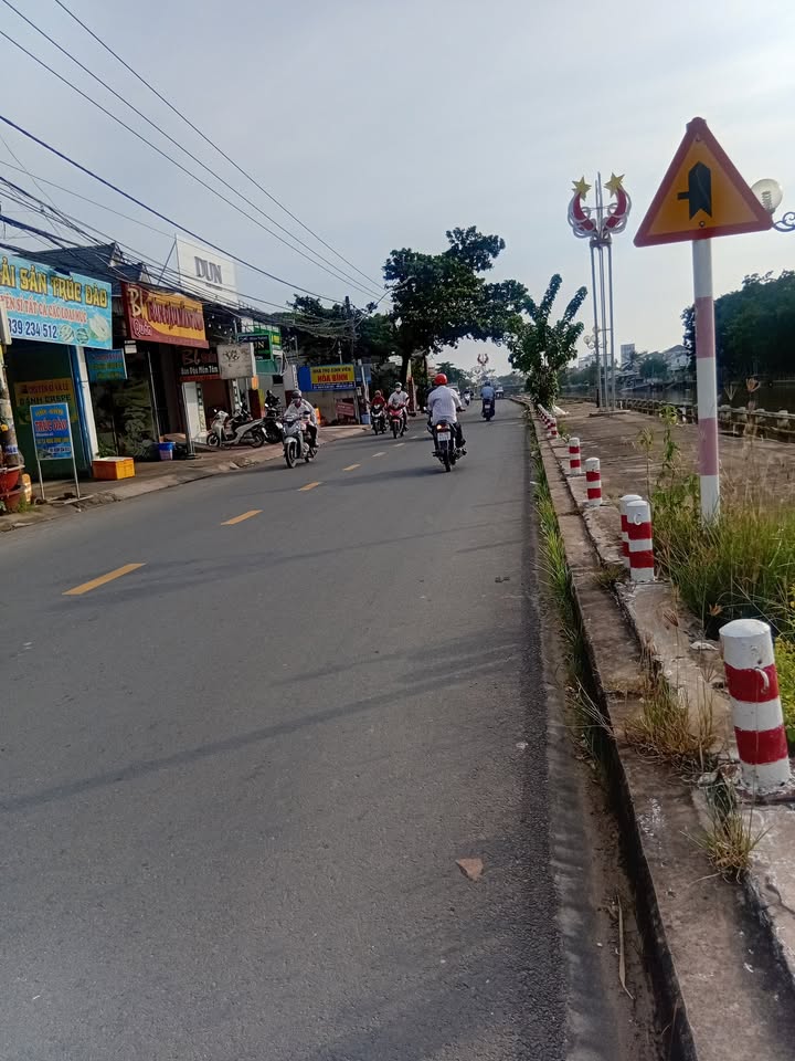 Nhà trọ mặt tiền đường Dương Quang Đông, Trà Vinh 264m² giá 7 tỷ - Đầu tư sinh lời hấp dẫn!