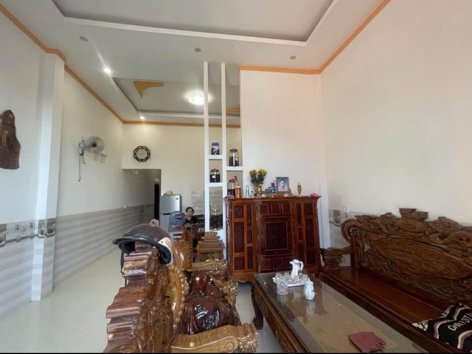Nhà riêng Hẻm 656 Lê Duẩn, Thắng Lợi, Pleiku 167.5m² giá 1.7 tỷ - Gần chợ chiều và tiện ích đầy đủ!