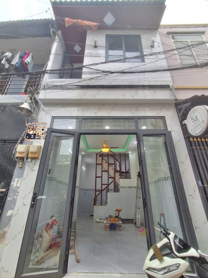 Nhà phố 2 tầng Bình Tân 27.54m² giá 3.5 tỷ - Gần Chợ Bình Long, vị trí thuận lợi!