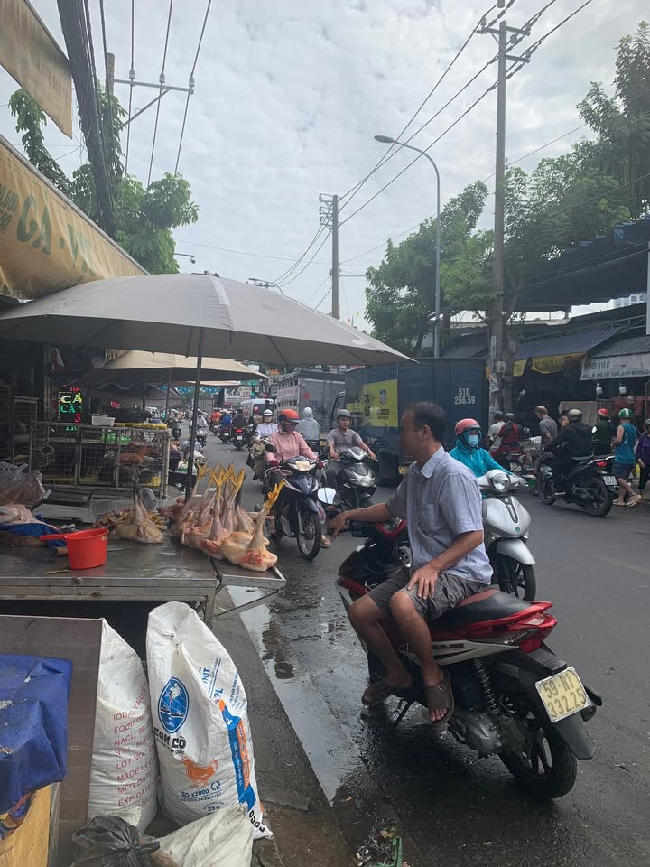 Cho thuê FrontHouse Hương Lộ 2, Bình Tân 115m² - Thích hợp kinh doanh mọi ngành nghề!