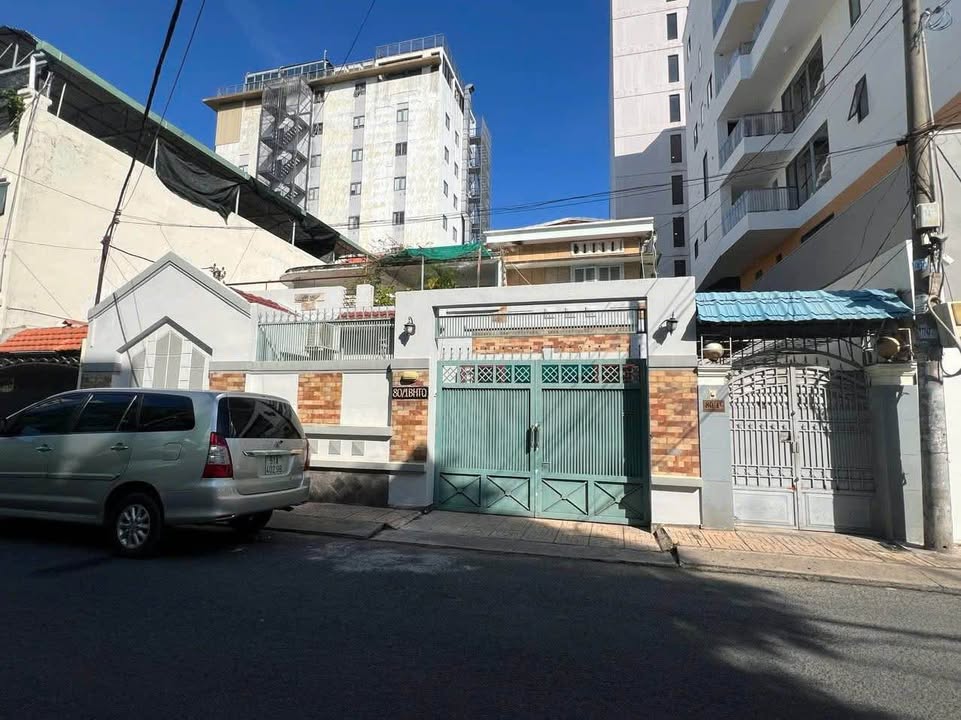Nhà nguyên căn cho thuê hẻm 80/1 Bà Huyện Thanh Quan, Quận 3, 450m² - Phù hợp kinh doanh