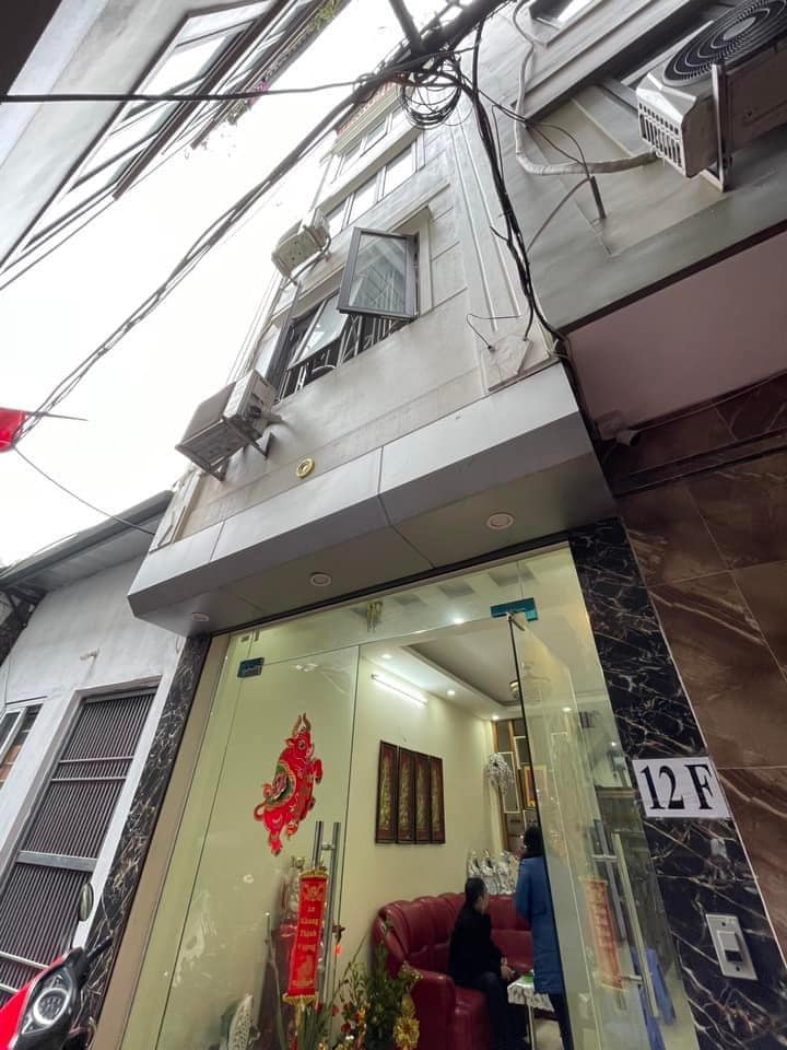 Nhà 5 tầng ngõ 129 Trương Định 30m² giá 3.6 tỷ - Sẵn sàng vào ở ngay!