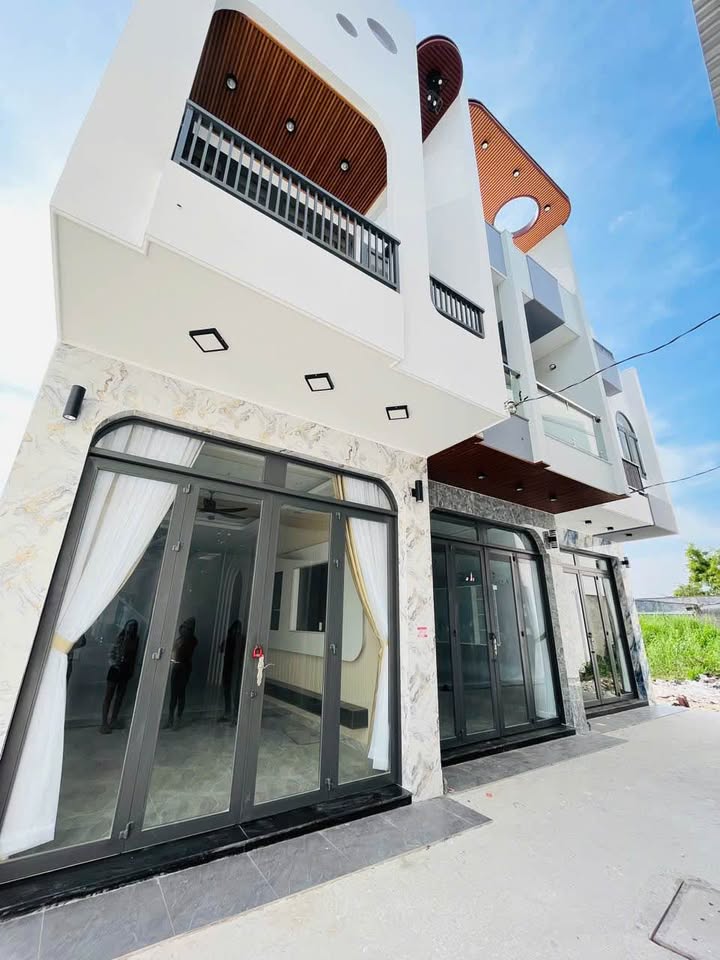 Nhà đẹp Tân Kim, Cần Giuộc 88m² giá 2.55 tỷ - Sổ hồng riêng, chính chủ!