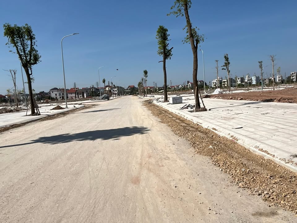 Đất nền Đồng Sơn Bắc Giang 96m² giá chỉ 3.9 tỷ - Cơ hội đầu tư tuyệt vời!