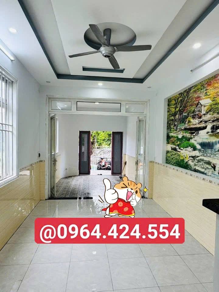 Nhà lầu trệt Tân Đông Hiệp 100m² giá 3.75 tỷ - Sổ riêng, GPXD