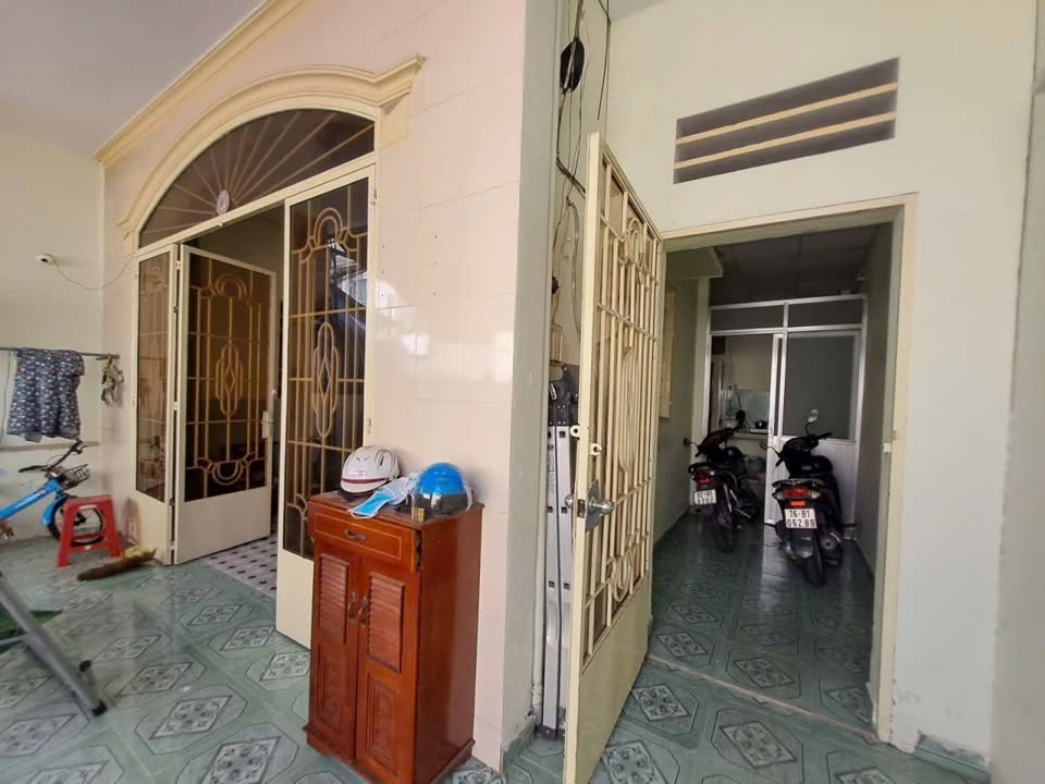 Nhà phố Thủ Đức 71m² giá 6.29 tỷ - Vị trí đỉnh đường thông, hiếm nhà bán!