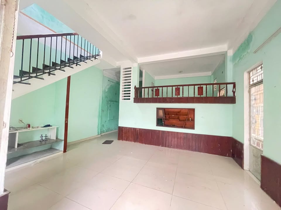 Nhà cho thuê mặt tiền Lê Văn Thứ - Sơn Trà - 4PN, 2WC chỉ 10 triệu/tháng!