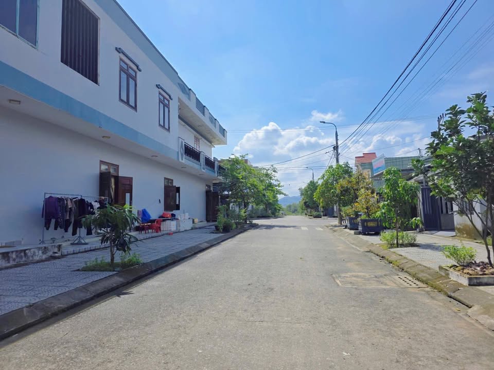 Đất Tái Định Cư Hòa Liên 150m² giá 2.4 tỷ - Đầu tư sinh lời ngay!