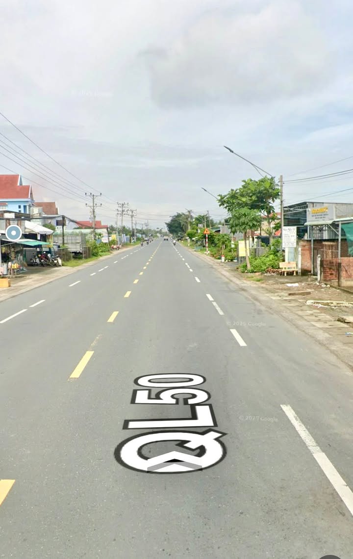 Nhà cấp 4 mặt tiền QL50, 113m² giá 1.8 tỷ - Kinh doanh tốt ngay lập tức!