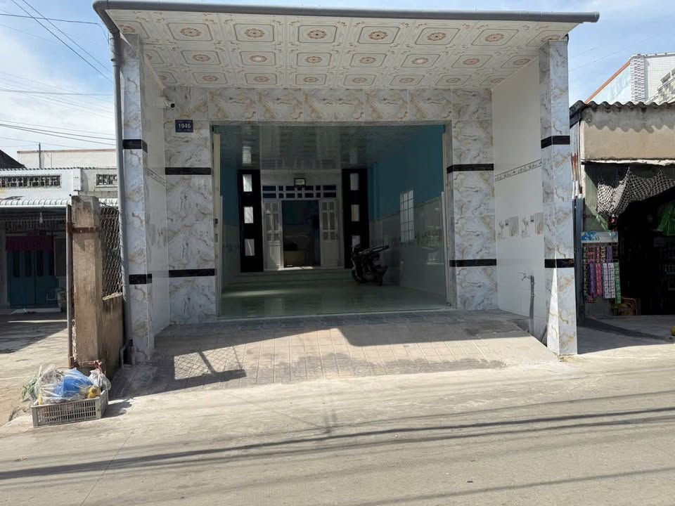 Nhà phố Tân Hòa Gò Công Đông 155m² giá 1.7 tỷ - Dọn vào ở ngay!