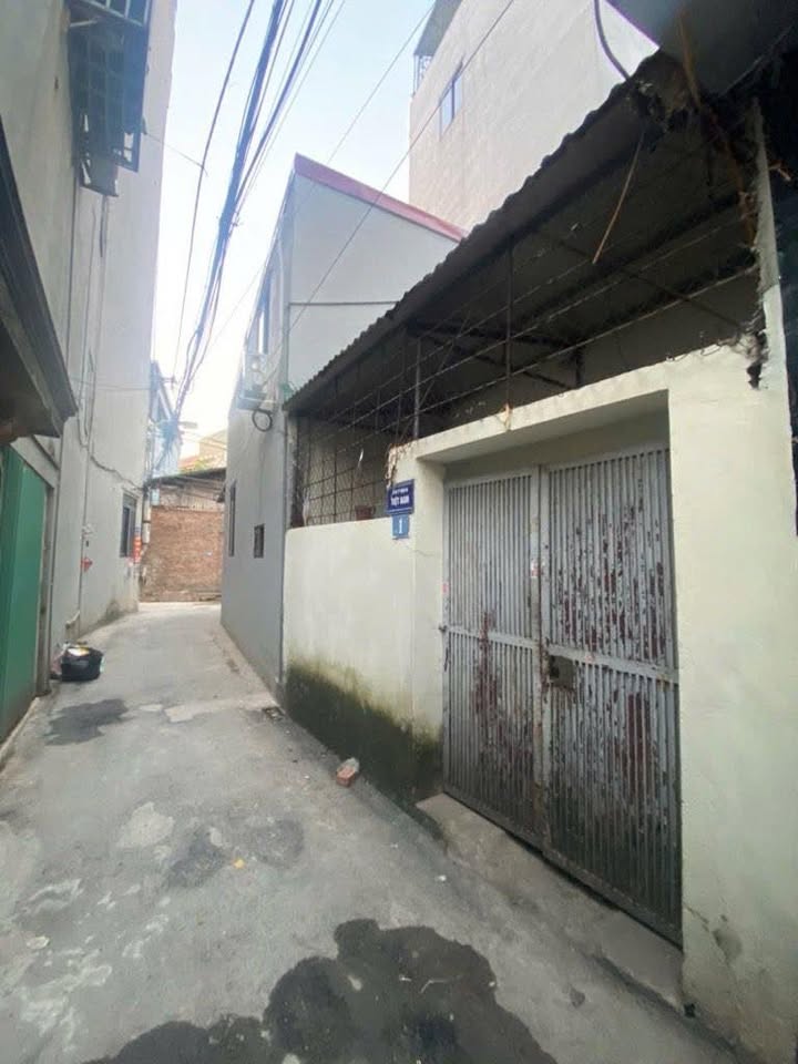 Bán đất Tây Mỗ, Nam Từ Liêm 40m² giá 6 tỷ - Sổ đỏ chính chủ, ô tô đỗ thoải mái!