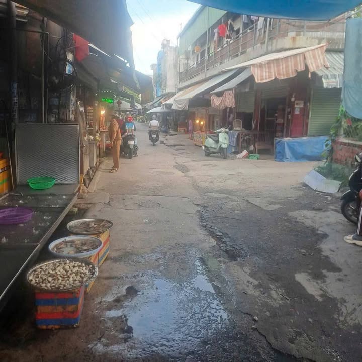 Cho thuê kiot chợ Dĩ An 20m² giá 6 triệu - Kinh doanh sầm uất ngay trung tâm!