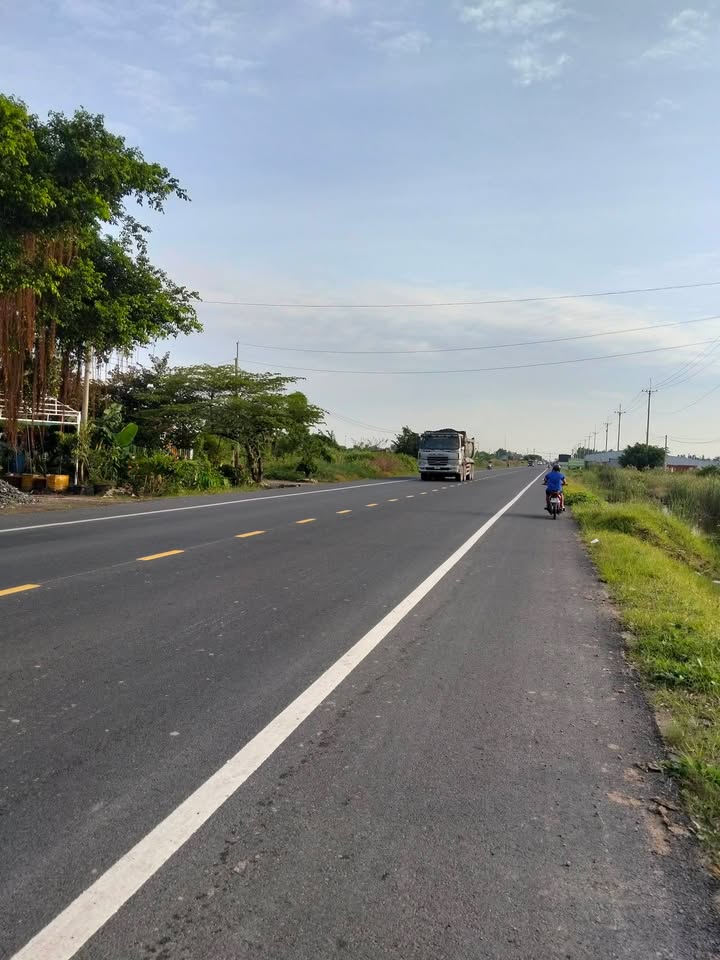 Đất Mặt Tiền Lộ Xuyên Á, Hồ Thị Kỷ, Cà Mau 500m² - Giá Cực Tốt 2.5 Tỷ!