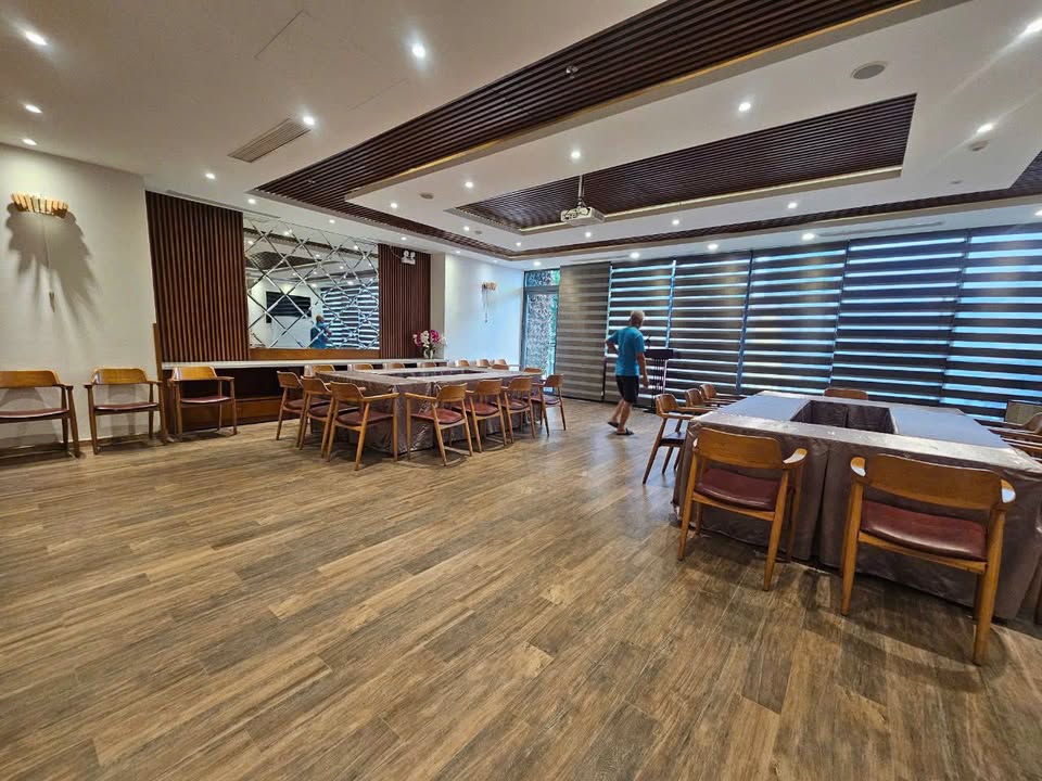 Cho thuê mặt bằng tầng 2 Nha Trang 150m² - Khu phố Hàn Quốc nhộn nhịp!