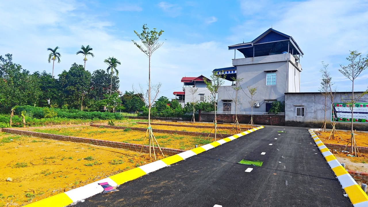 Đất nền Hòa Thạch 100m² giá 2 tỷ - Sổ hồng chính chủ, đầu tư sinh lời ngay!