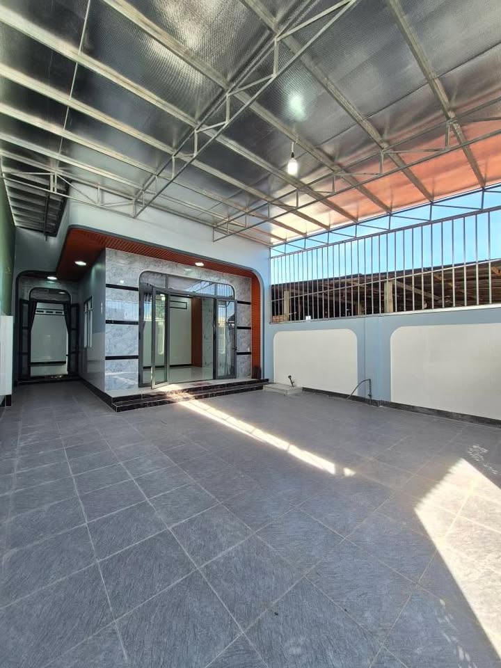 Nhà phố Ninh Phú, Tây Ninh 224m² giá 2.3 tỷ - Không gian rộng rãi, tiện nghi