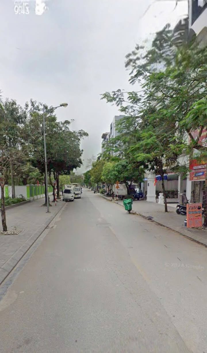 Cho thuê nhà mặt phố Thanh Am 40m² giá 15 triệu - Thang máy, vỉa hè rộng!