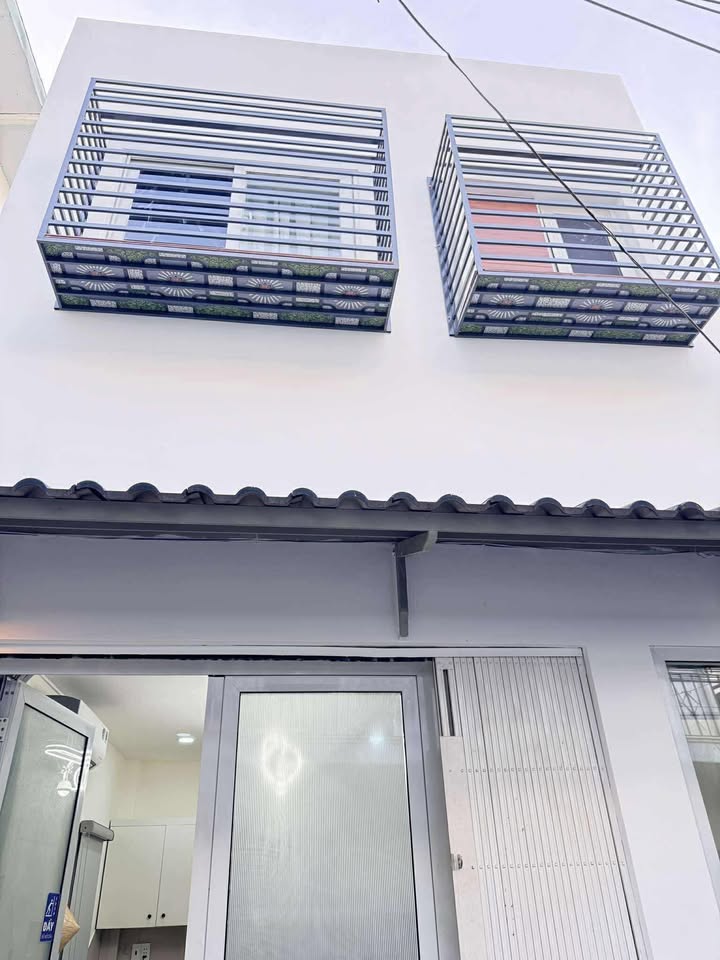 Nhà nhỏ Dương Bá Trạc, Quận 8, 18m² giá 2.68 tỷ - Nhà mới full nội thất!