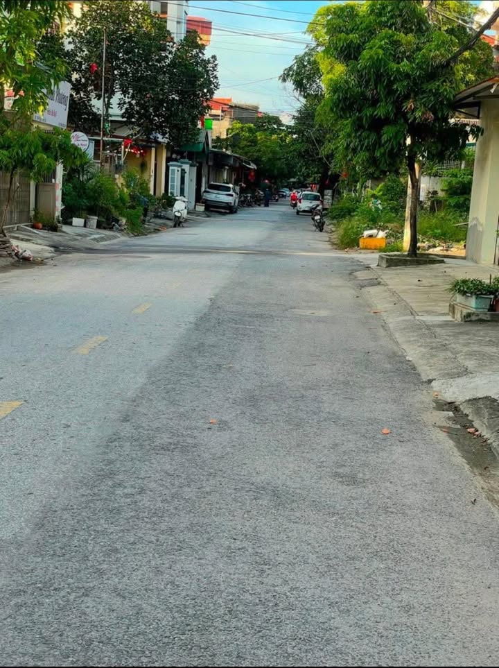 Đất nền lô góc 73m² tại Khúc Thừa Dụ - Vị trí kinh doanh đắc địa!