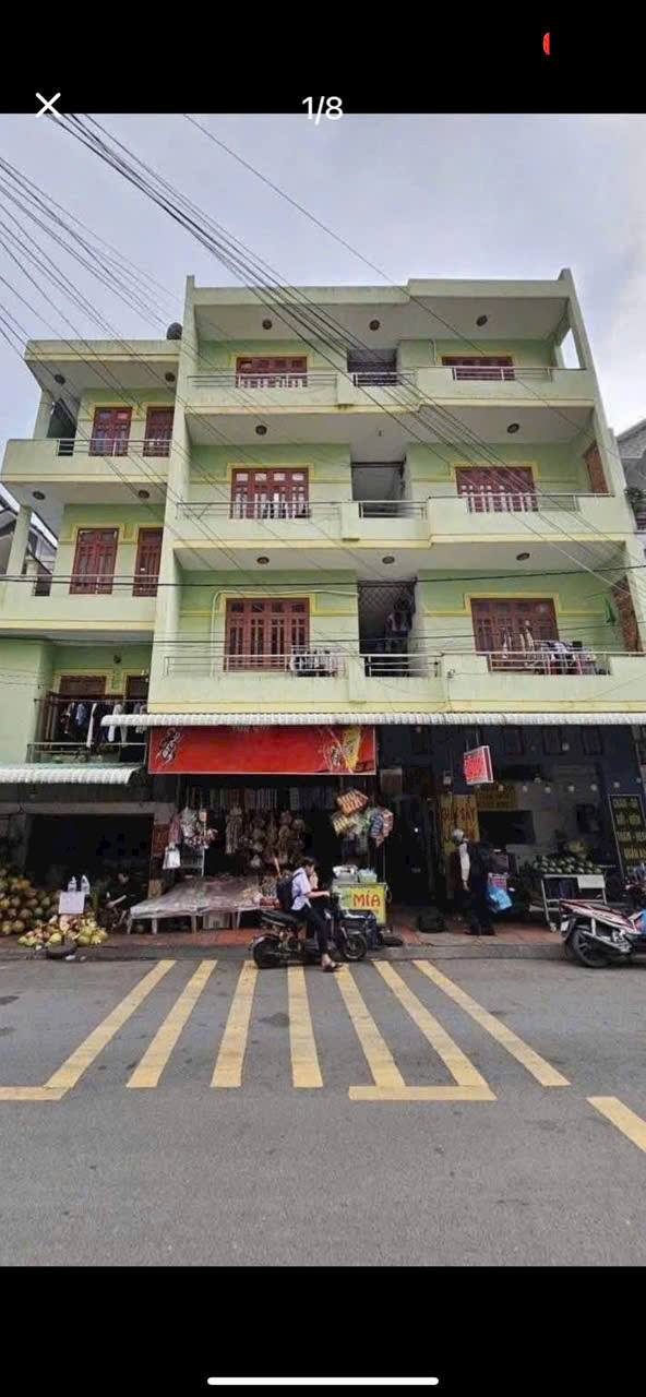 Bán dãy trọ 1 trệt 3 lầu KDC Sóng Thần Dĩ An 324m² - Thu nhập 120 triệu/tháng