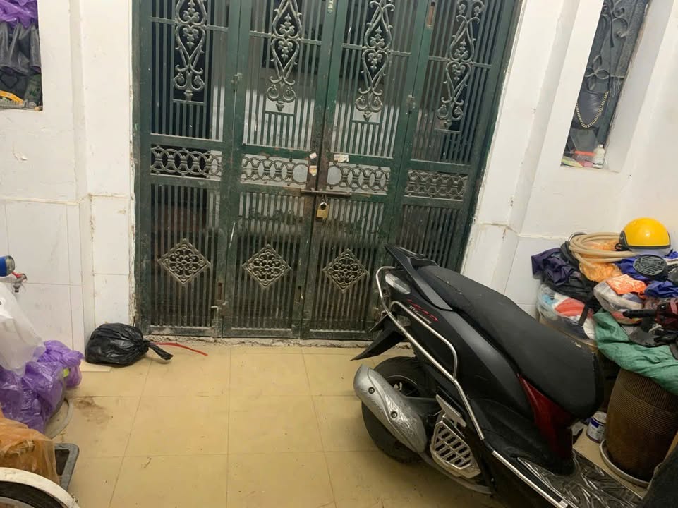 Căn hộ cho thuê tại Khu A Tập thể Bộ Công an, Đống Đa, 80m² - An ninh 24/7, giá tốt!