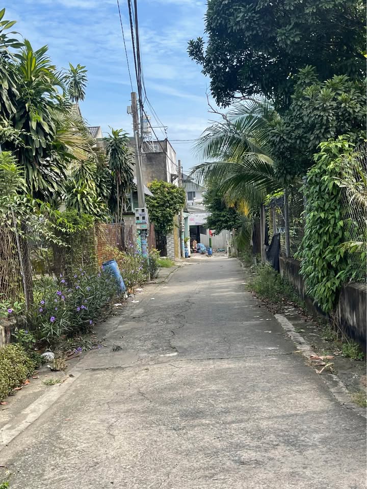 Đất nền Dĩ An Bình Dương 95m² giá 2.35 tỷ - Sổ đỏ chính chủ, ô tô vào tận nơi!