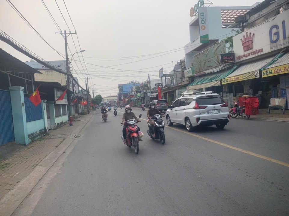 Nhà mặt tiền đường Lý Thường Kiệt, Hóc Môn 163m² giá 10 tỷ - Cơ hội vàng cho các nhà đầu tư!