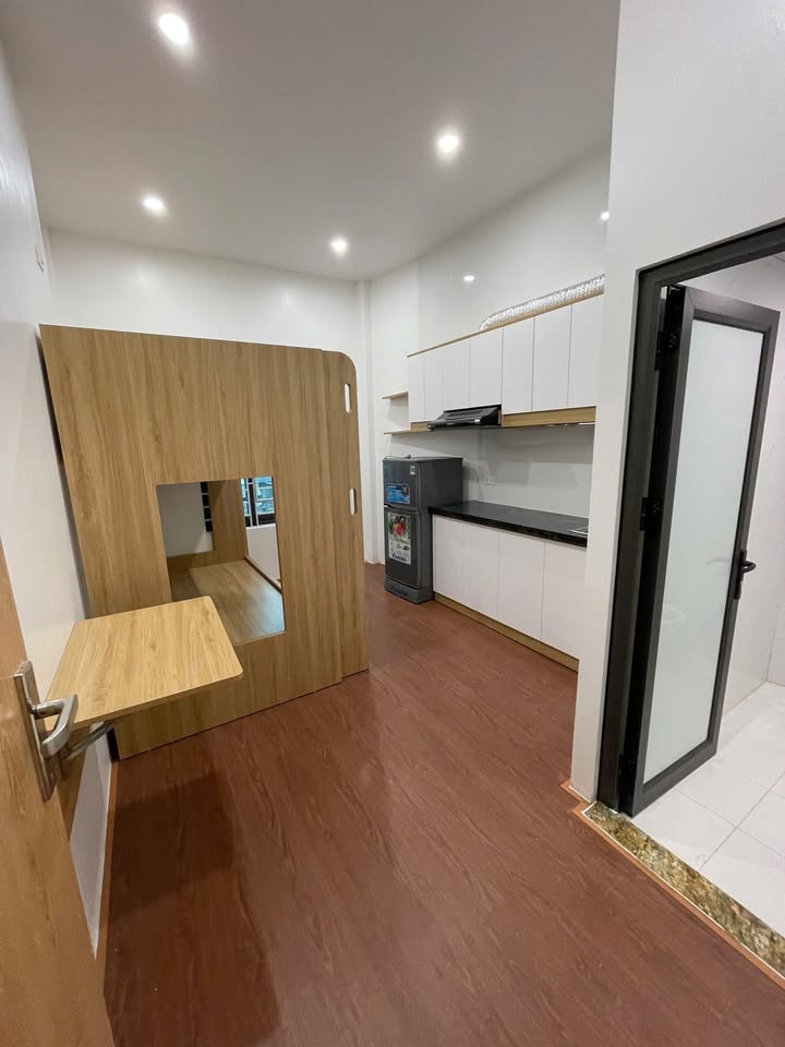 Phòng cho thuê Ngõ 143 Thịnh Liệt Hoàng Mai 4 triệu - Tiện nghi đầy đủ và giá cả hợp lý!