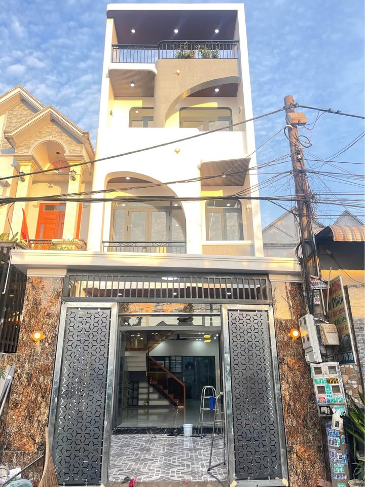 Nhà phố mặt tiền kinh doanh An Phú, Bình Dương 100m² giá 4.95 tỷ - Hỗ trợ vay ngân hàng tối đa!