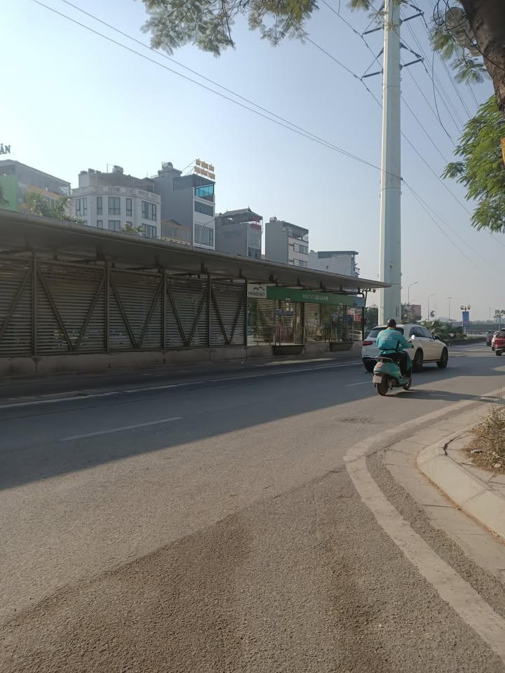 Đất dịch vụ La Khê 50m² giá 15 tỷ - Tiện ích vượt trội, giao thông thuận lợi!