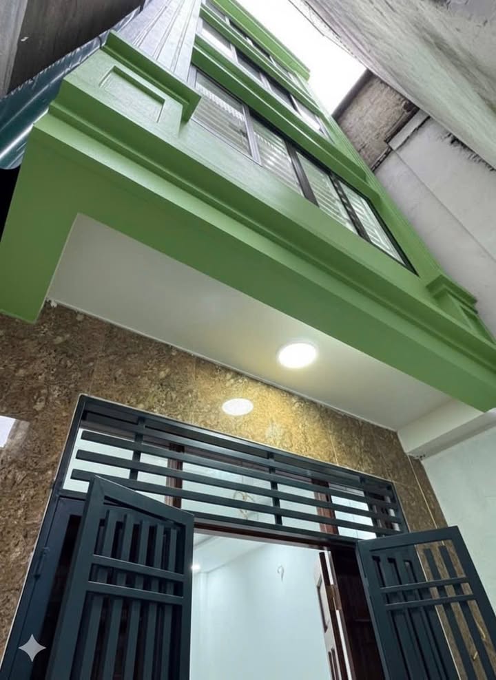 Nhà 5 tầng Bạch Mai 45m² giá 8.75 tỷ - Vị trí trung tâm, tiện lợi!